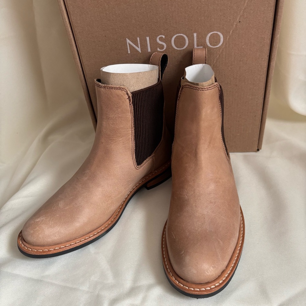 Nisolo Chelsea Leather Ankle Boots